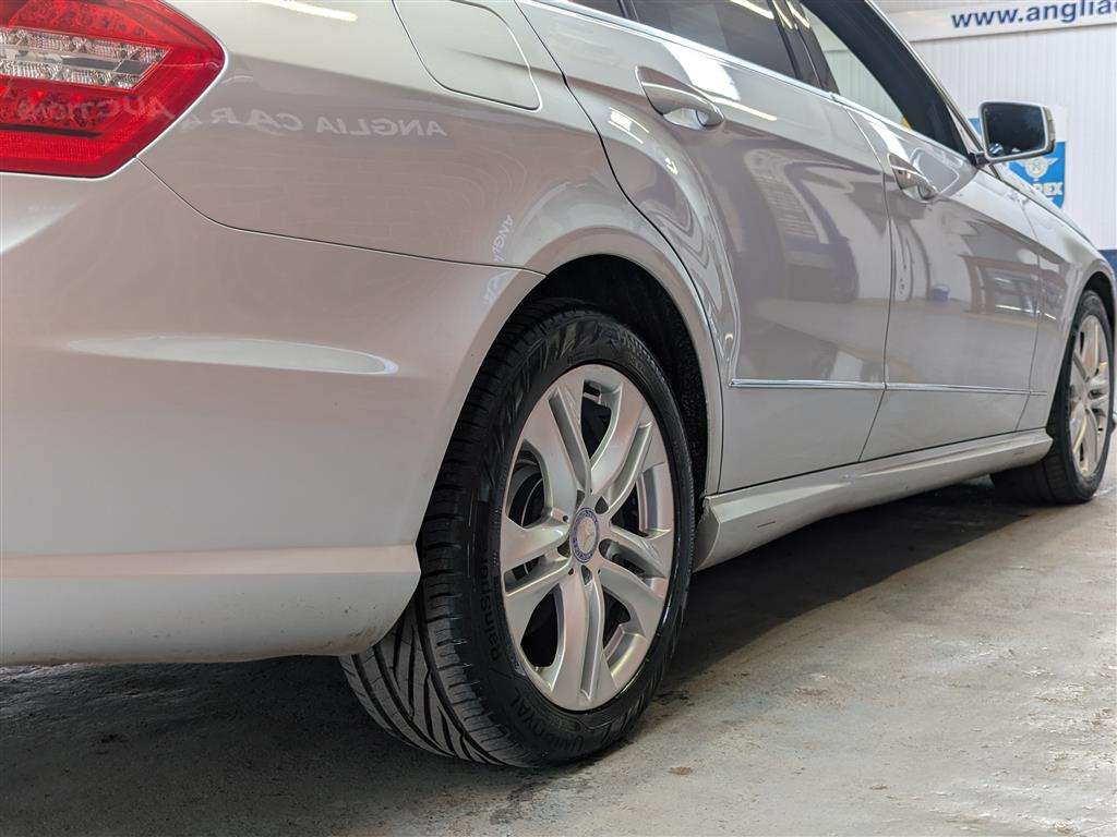 <p>2013 MERCEDES-BENZ E220 SPORT CDI BLUEEF-CY</p>