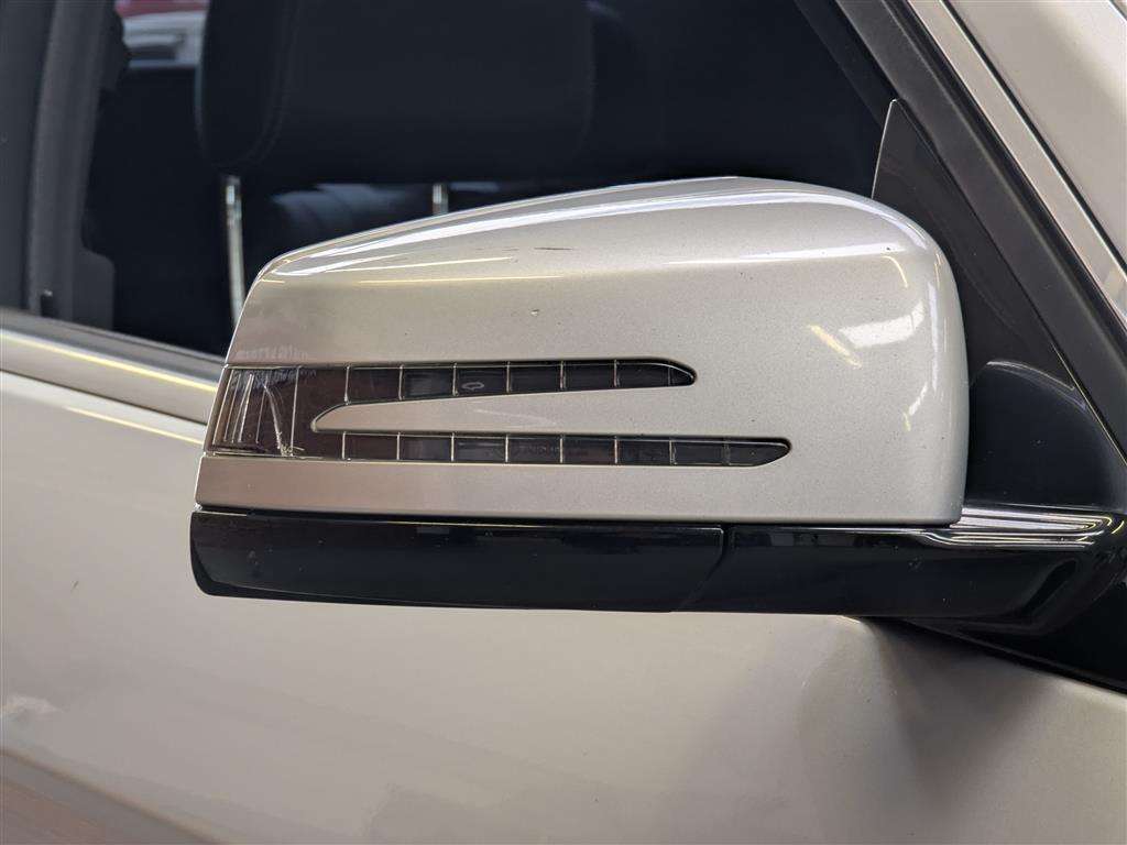 <p>2013 MERCEDES-BENZ E220 SPORT CDI BLUEEF-CY</p>