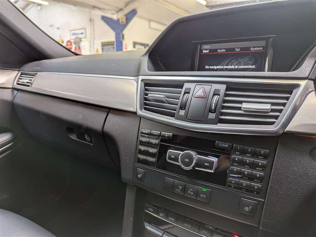 <p>2013 MERCEDES-BENZ E220 SPORT CDI BLUEEF-CY</p>