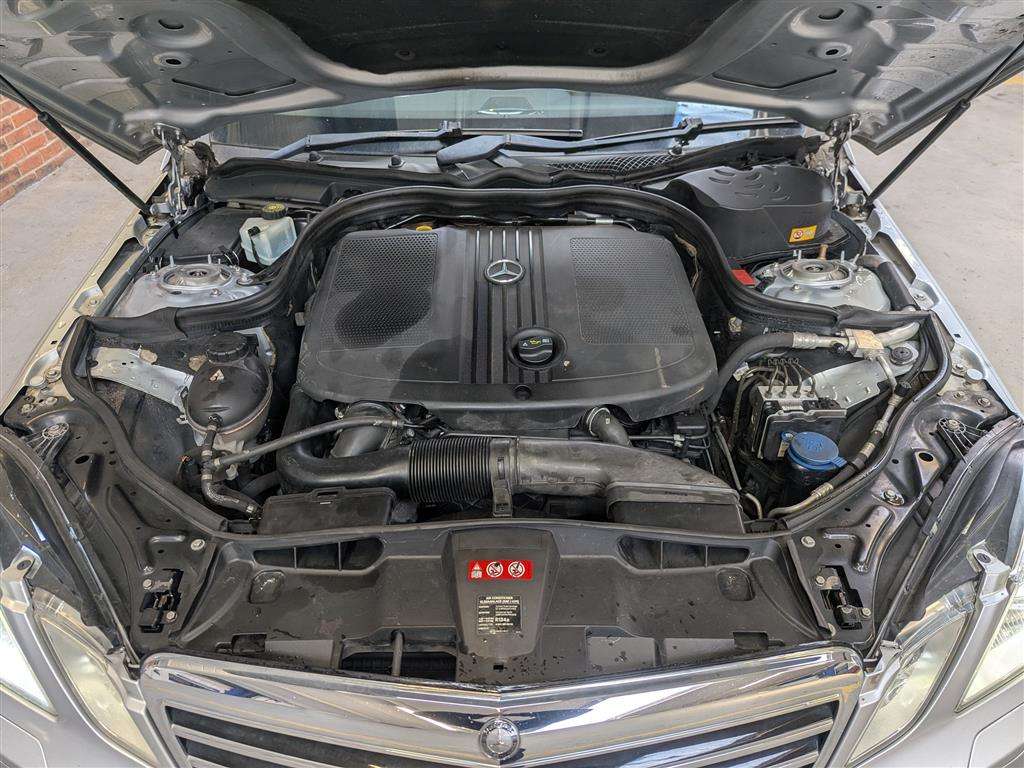 <p>2013 MERCEDES-BENZ E220 SPORT CDI BLUEEF-CY</p>