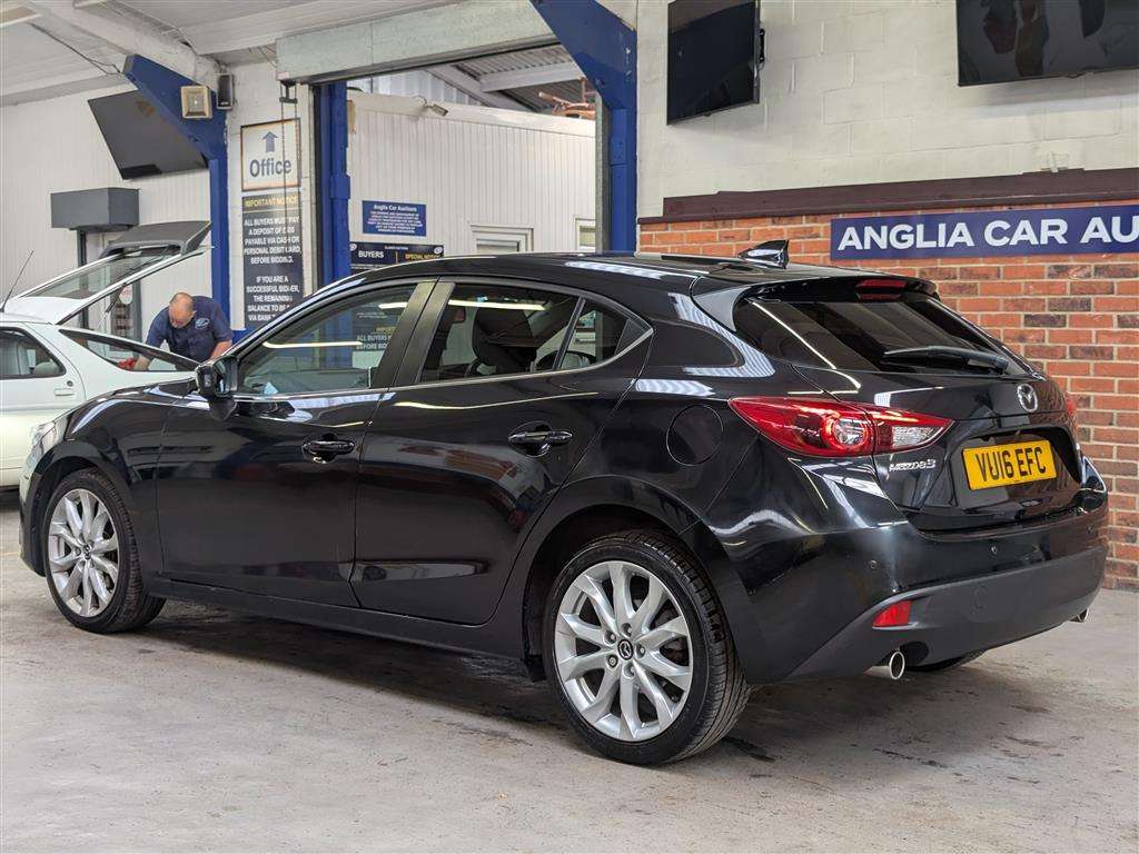 <p>2016 MAZDA 3 SPORT NAV D</p>