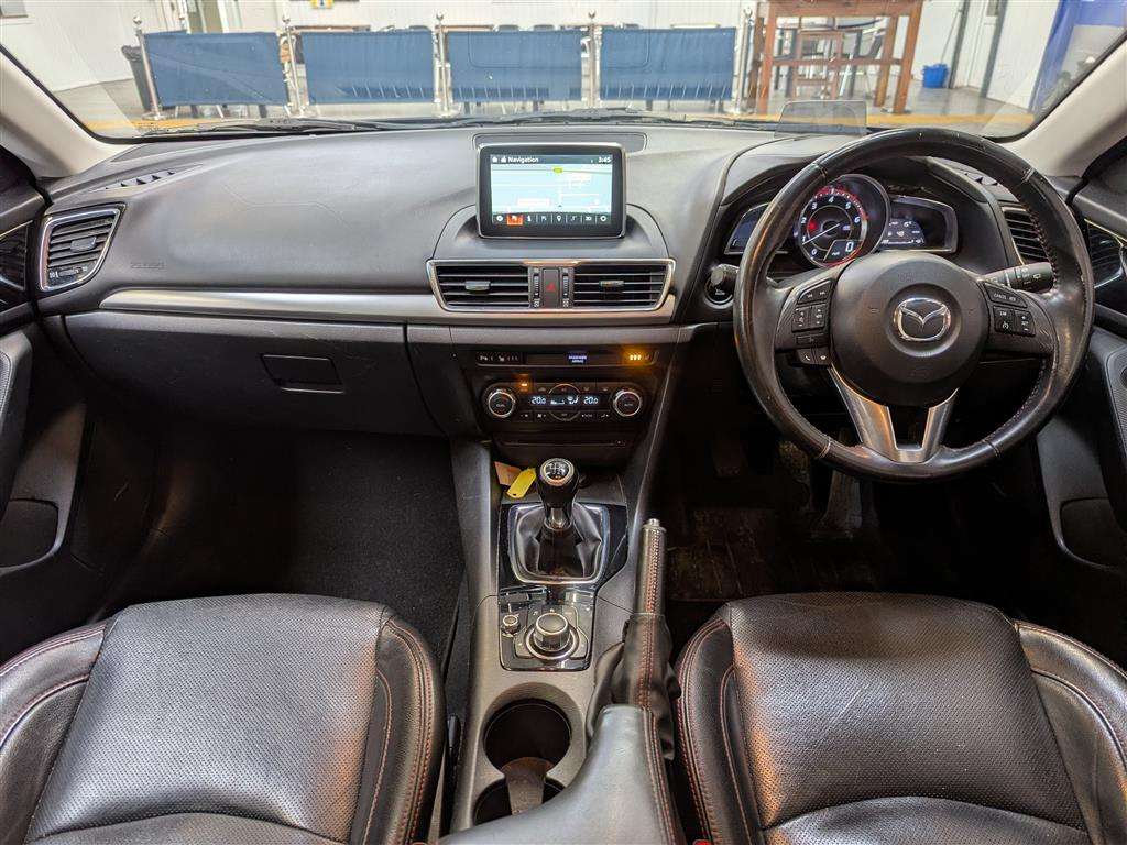 <p>2016 MAZDA 3 SPORT NAV D</p>