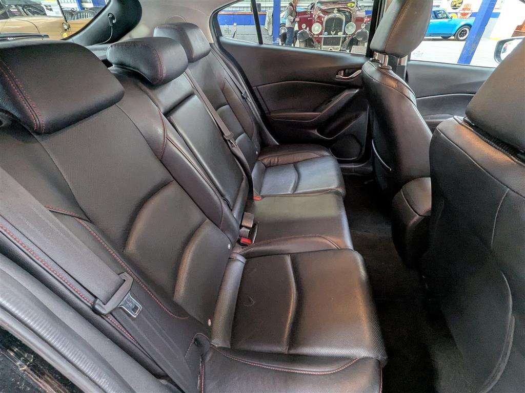 <p>2016 MAZDA 3 SPORT NAV D</p>