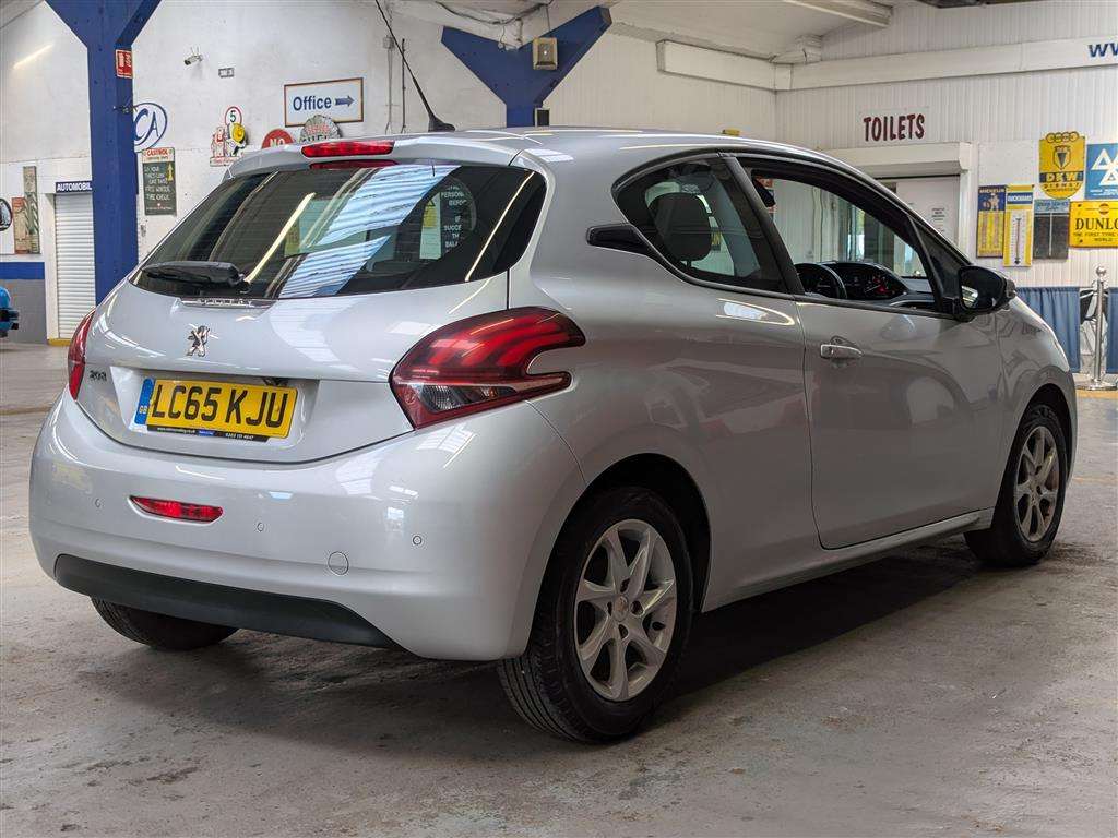 <p>2016 PEUGEOT 208 ACTIVE</p>