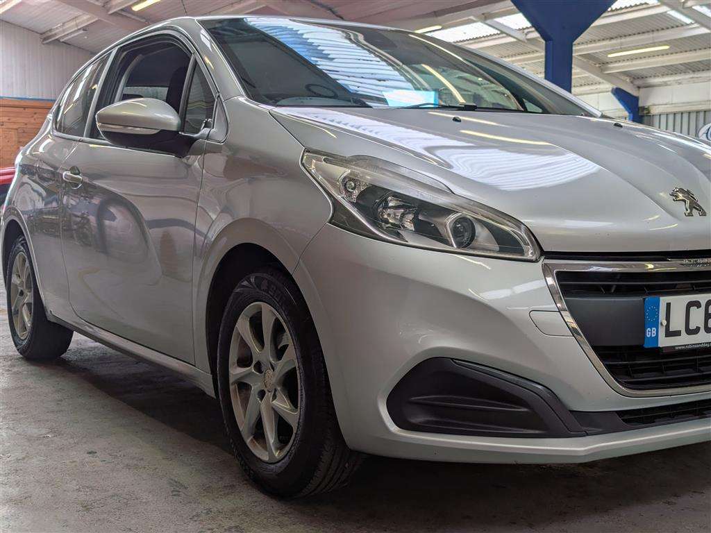 <p>2016 PEUGEOT 208 ACTIVE</p>