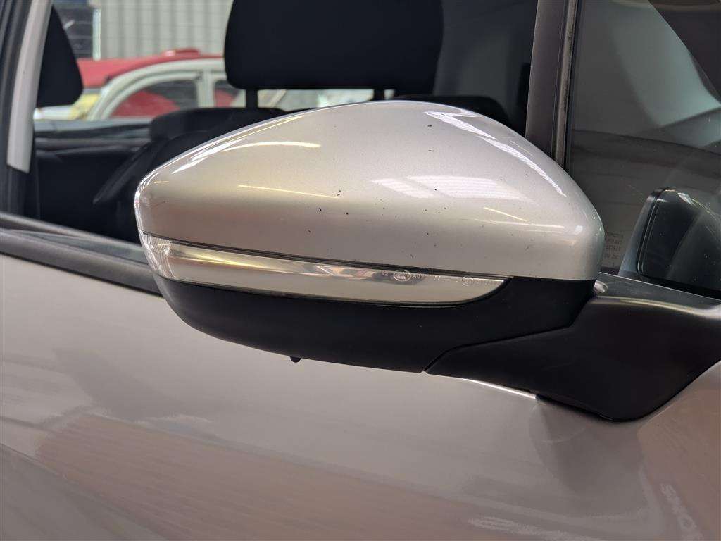 <p>2016 PEUGEOT 208 ACTIVE</p>