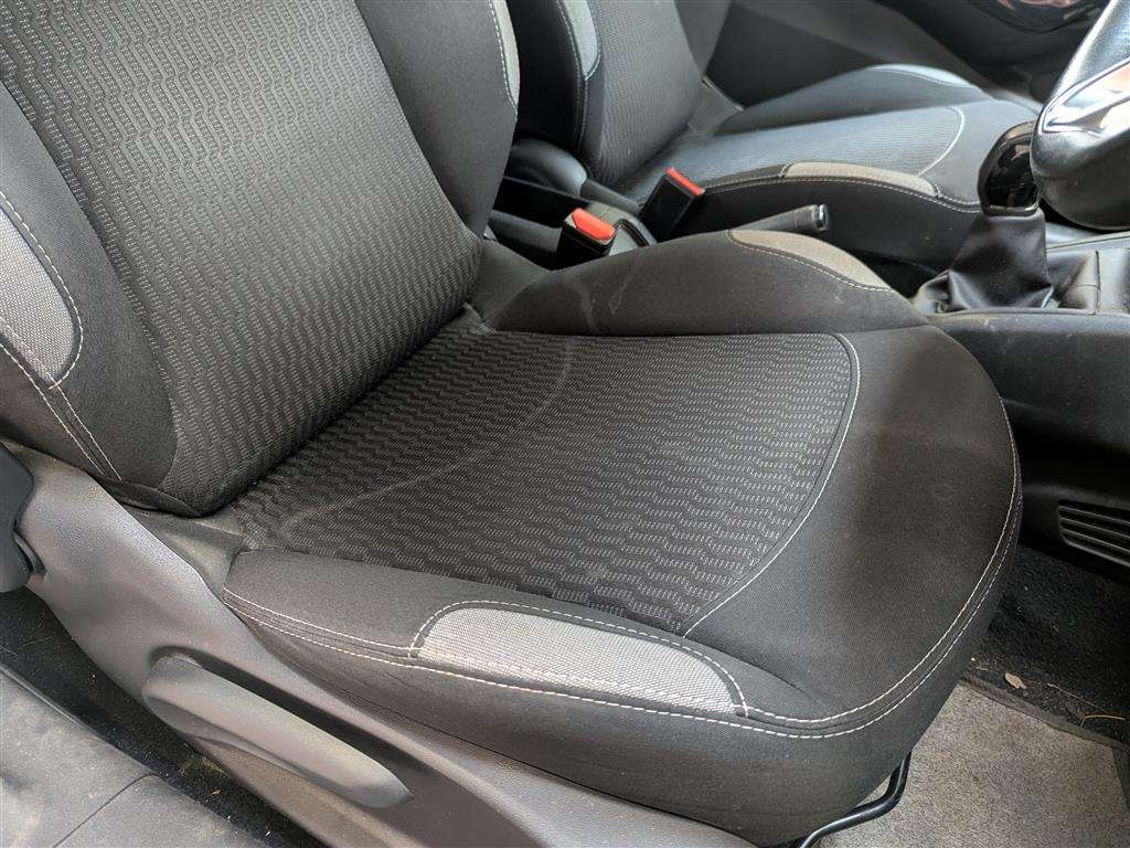 <p>2016 PEUGEOT 208 ACTIVE</p>