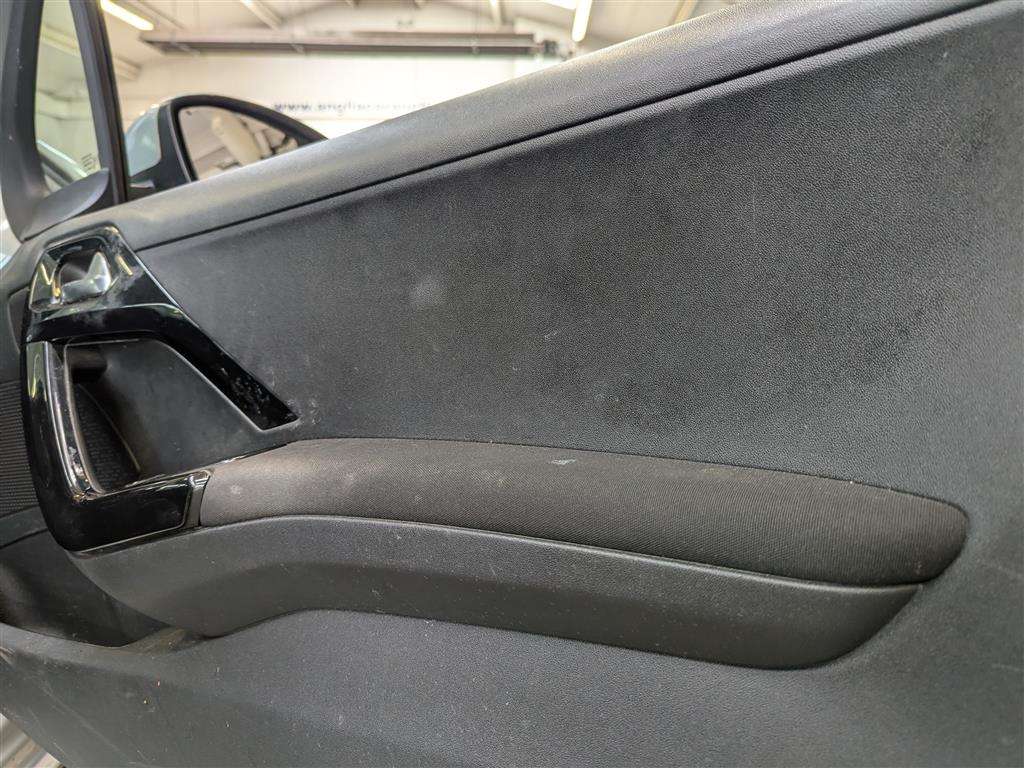 <p>2016 PEUGEOT 208 ACTIVE</p>