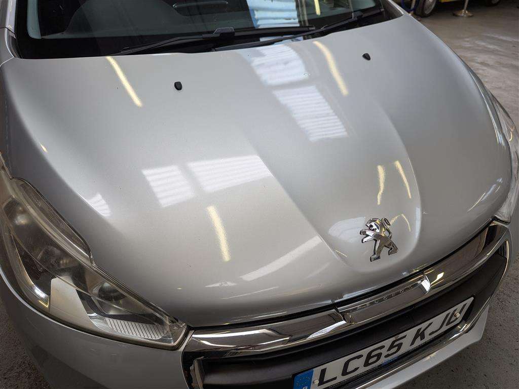 <p>2016 PEUGEOT 208 ACTIVE</p>