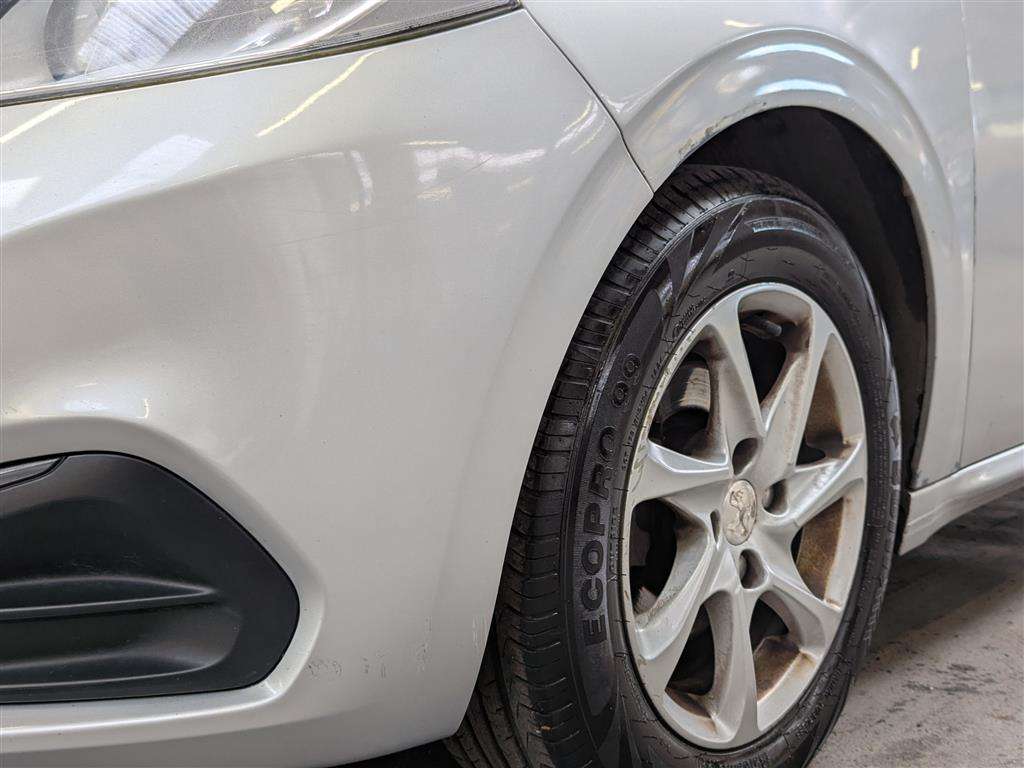 <p>2016 PEUGEOT 208 ACTIVE</p>