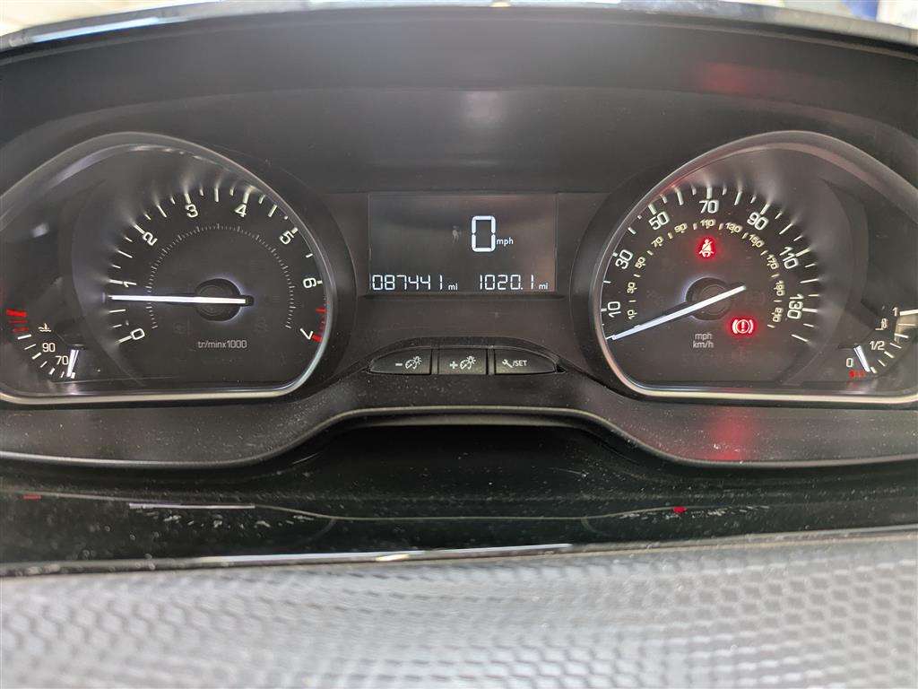 <p>2016 PEUGEOT 208 ACTIVE</p>