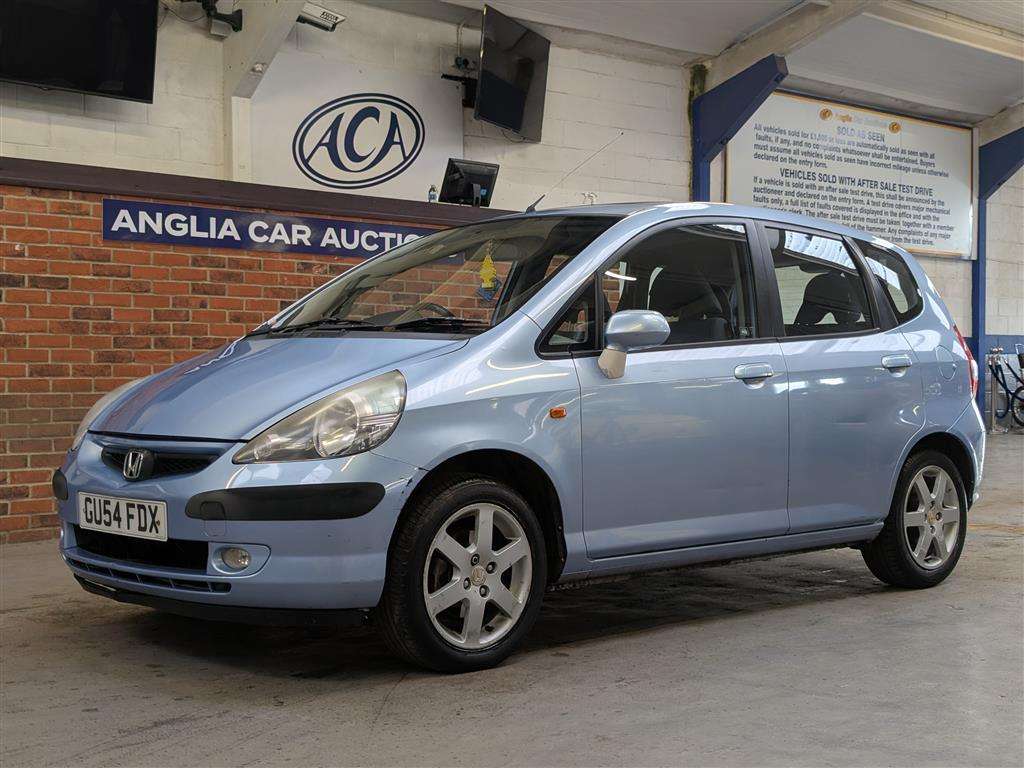 <p>2004 HONDA JAZZ SE SPORT CVT</p>