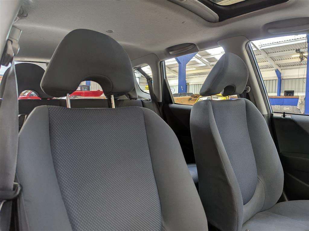 <p>2004 HONDA JAZZ SE SPORT CVT</p>