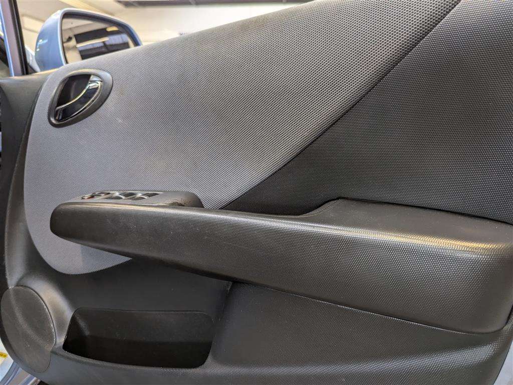 <p>2004 HONDA JAZZ SE SPORT CVT</p>