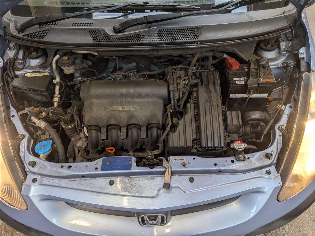 <p>2004 HONDA JAZZ SE SPORT CVT</p>