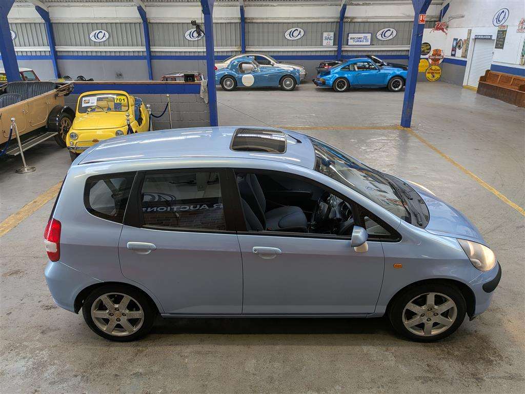 <p>2004 HONDA JAZZ SE SPORT CVT</p>