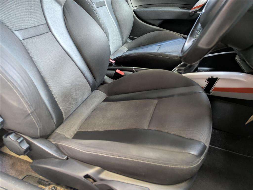 <p>2011 AUDI A1 COMPETITION LINE TDI</p>