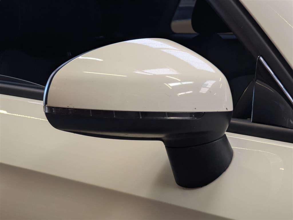 <p>2011 AUDI A1 COMPETITION LINE TDI</p>