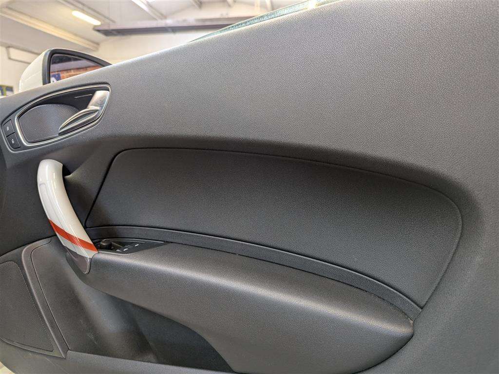 <p>2011 AUDI A1 COMPETITION LINE TDI</p>