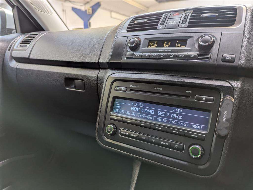 <p>2010 SKODA FABIA ELEGANCE TDI CR 105</p>