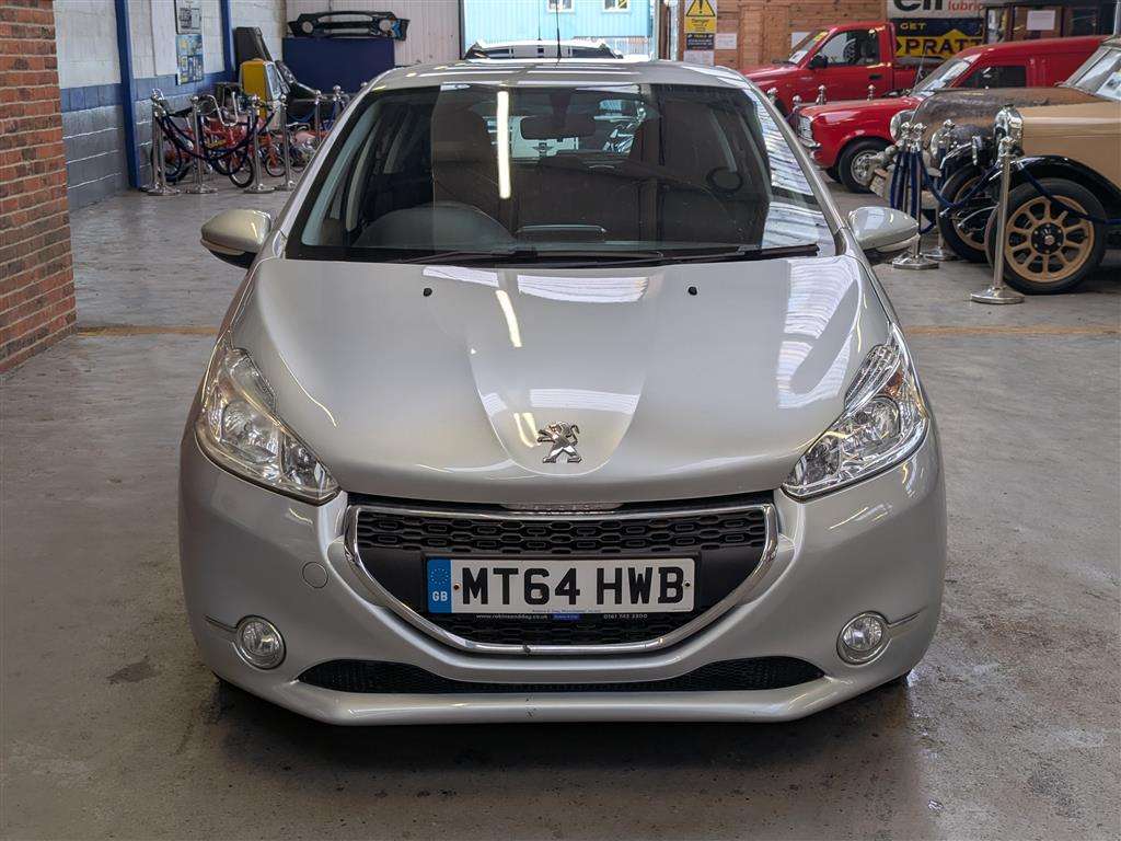 <p>2015 PEUGEOT 208 ACTIVE E-HDI S-A</p>