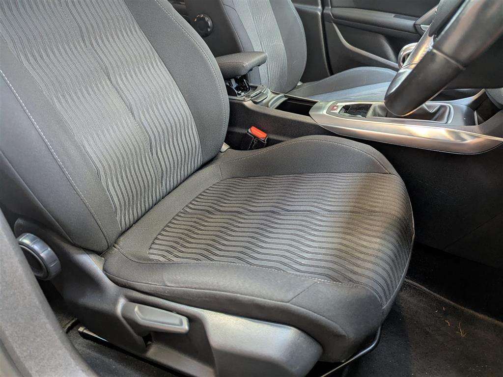 <p>2014 PEUGEOT 308 ACTIVE THP</p>