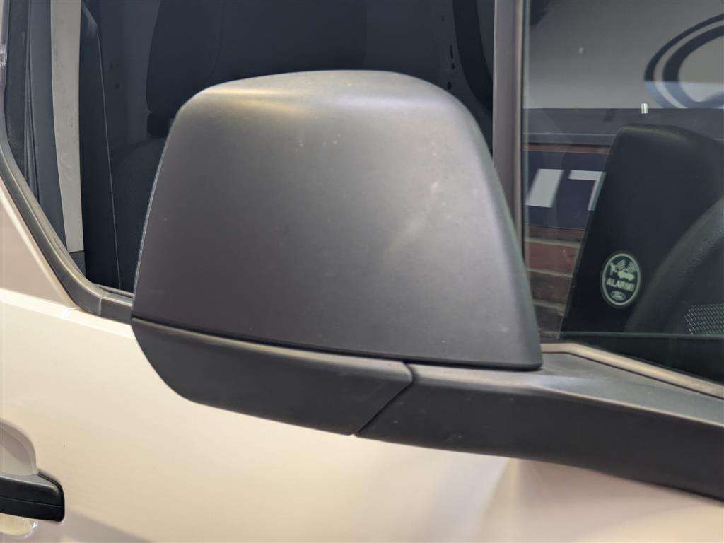 <p>2014 FORD TRANSIT CONNECT 210</p>