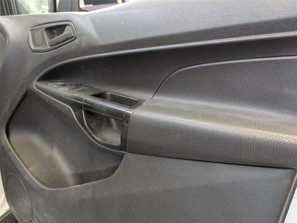 <p>2014 FORD TRANSIT CONNECT 210</p>