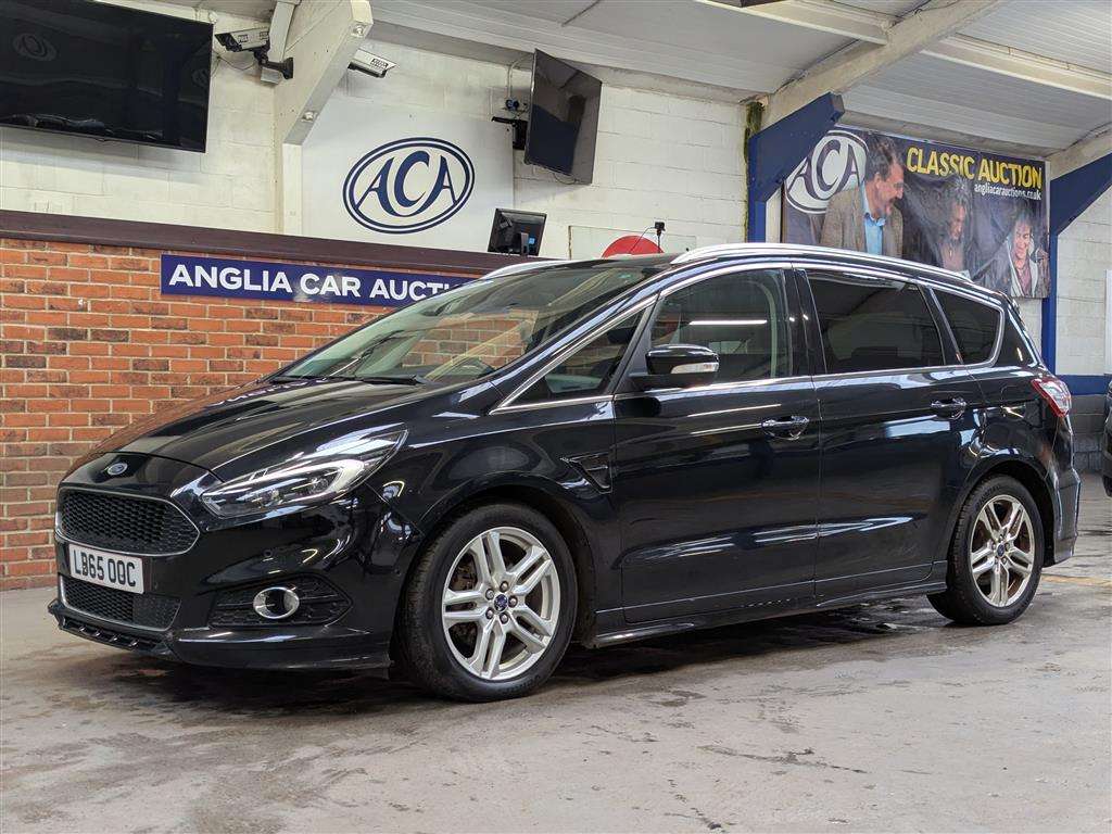 <p>2016 FORD S-MAX TITANIUM SPORT TDCI</p>
