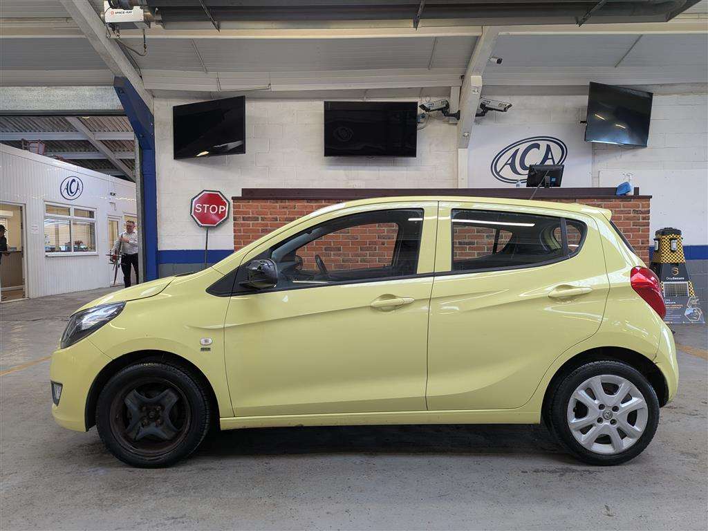 <p>2017 VAUXHALL VIVA SE AC</p>