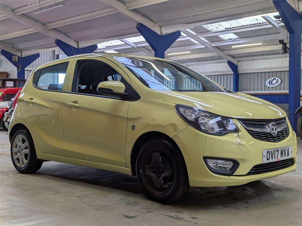 <p>2017 VAUXHALL VIVA SE AC</p>