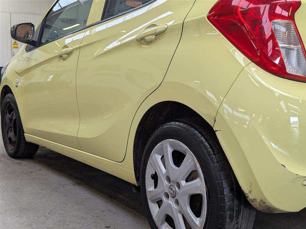 <p>2017 VAUXHALL VIVA SE AC</p>