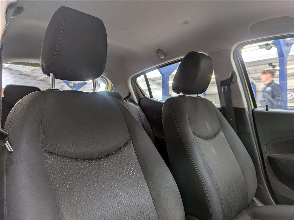 <p>2017 VAUXHALL VIVA SE AC</p>