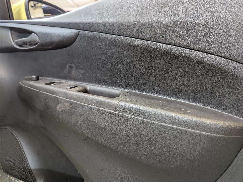 <p>2017 VAUXHALL VIVA SE AC</p>