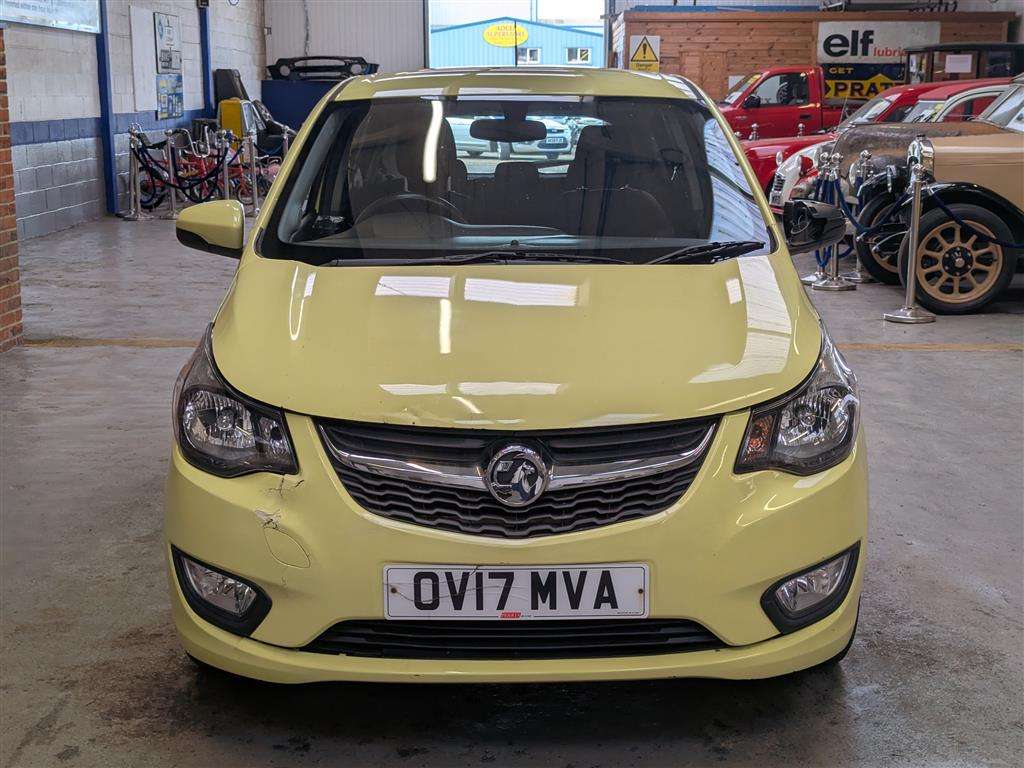 <p>2017 VAUXHALL VIVA SE AC</p>