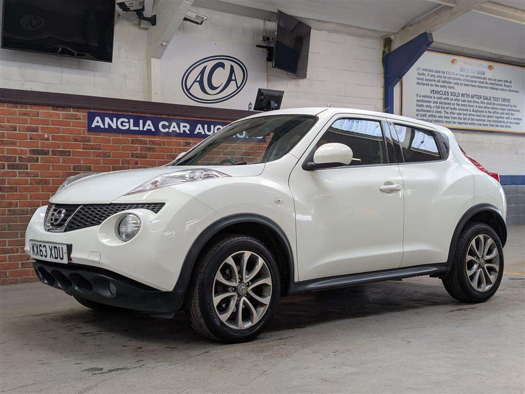 <p>2013 NISSAN JUKE TEKNA CVT</p>