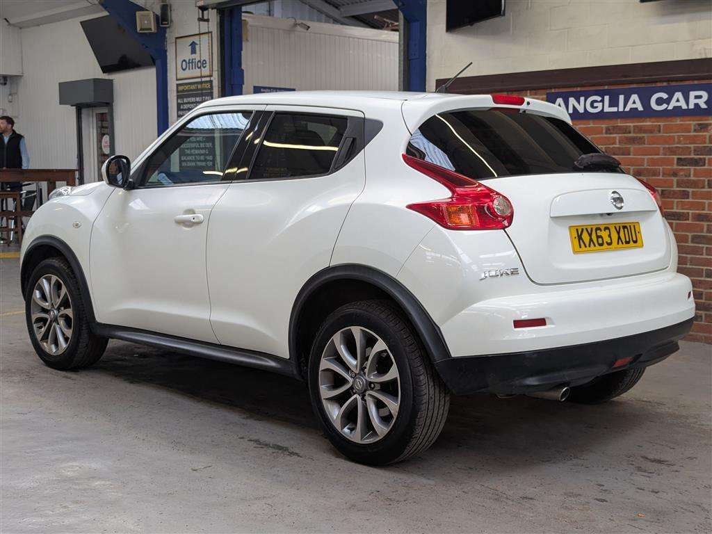 <p>2013 NISSAN JUKE TEKNA CVT</p>