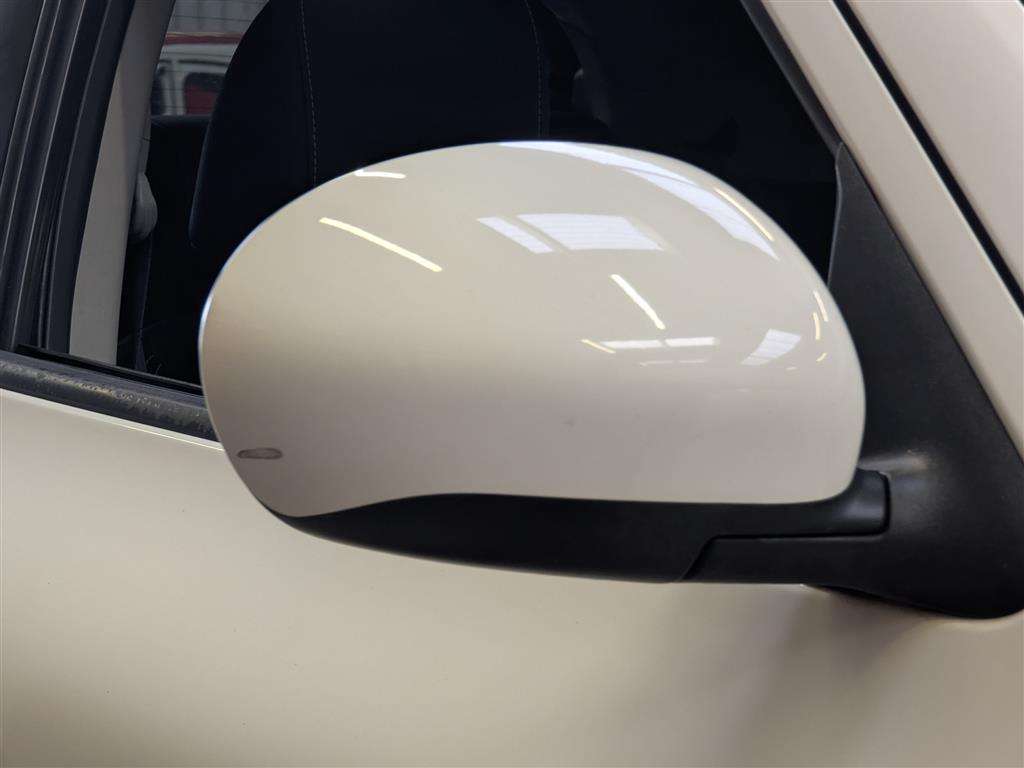 <p>2013 NISSAN JUKE TEKNA CVT</p>