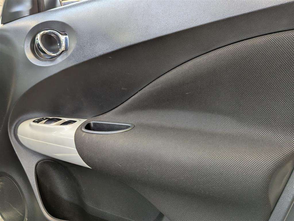 <p>2013 NISSAN JUKE TEKNA CVT</p>