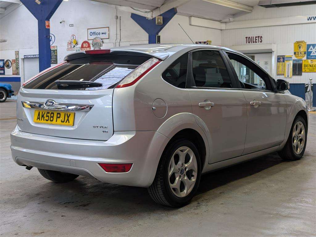 <p>2008 FORD FOCUS STYLE 100 AUTO</p>