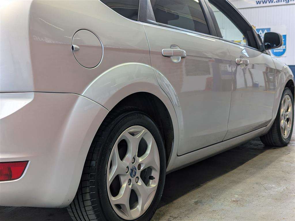 <p>2008 FORD FOCUS STYLE 100 AUTO</p>