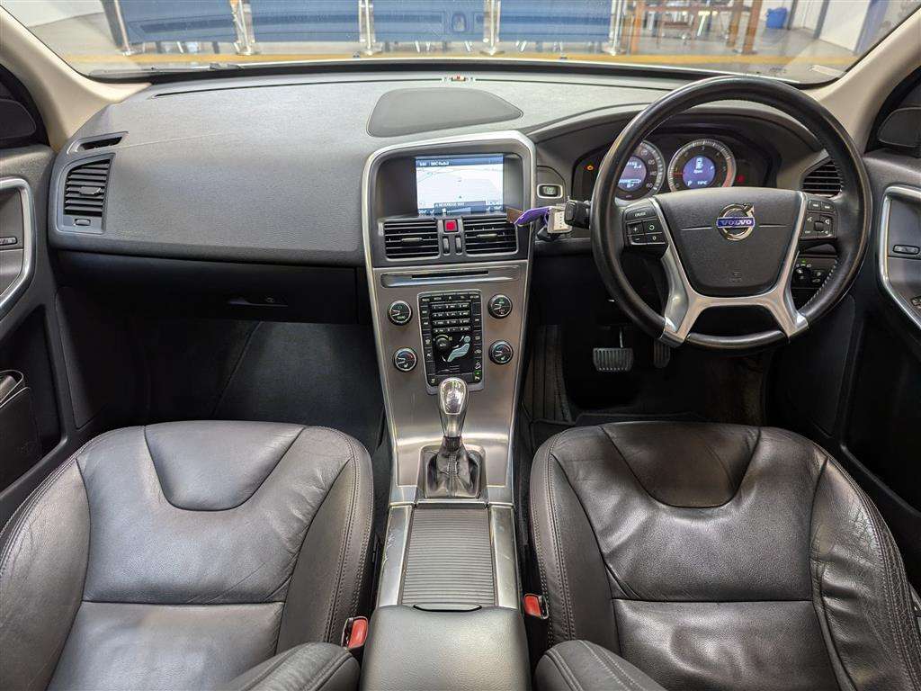 <p>2012 VOLVO XC60 SE LUX NAV D5 AWD AU</p>