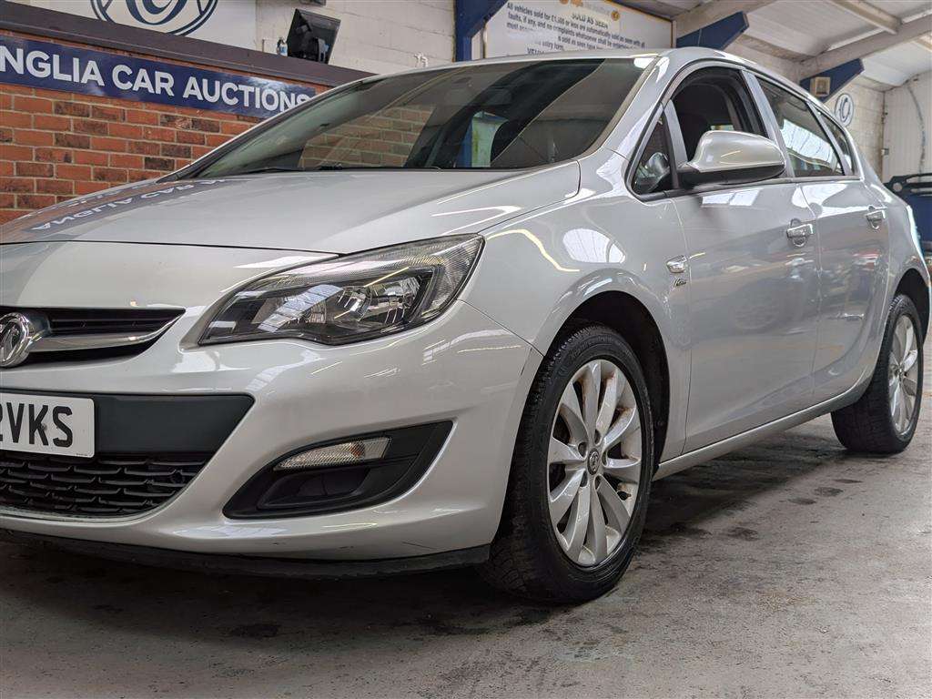 <p>2013 VAUXHALL ASTRA ACTIVE CDTI</p>