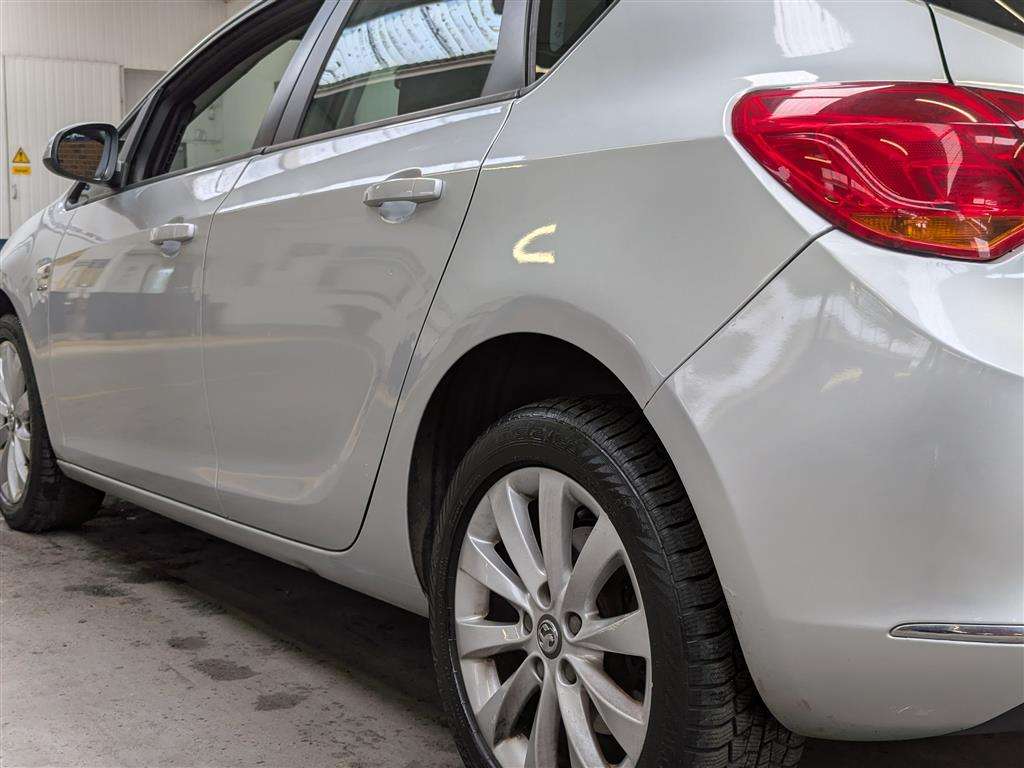 <p>2013 VAUXHALL ASTRA ACTIVE CDTI</p>