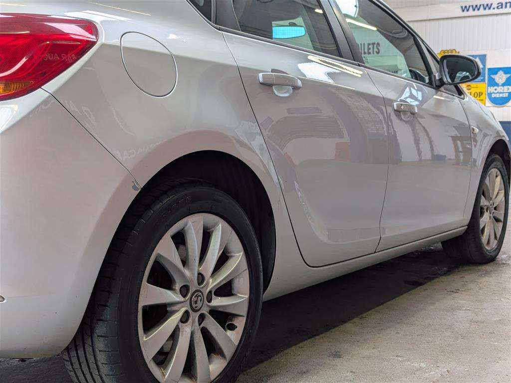 <p>2013 VAUXHALL ASTRA ACTIVE CDTI</p>