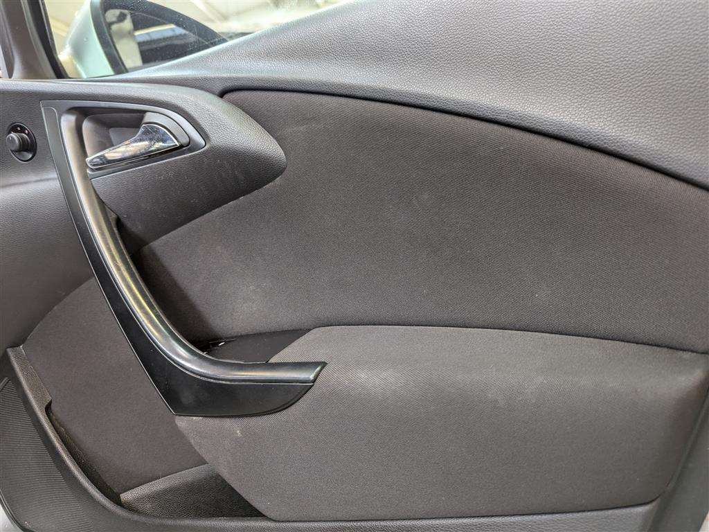 <p>2013 VAUXHALL ASTRA ACTIVE CDTI</p>