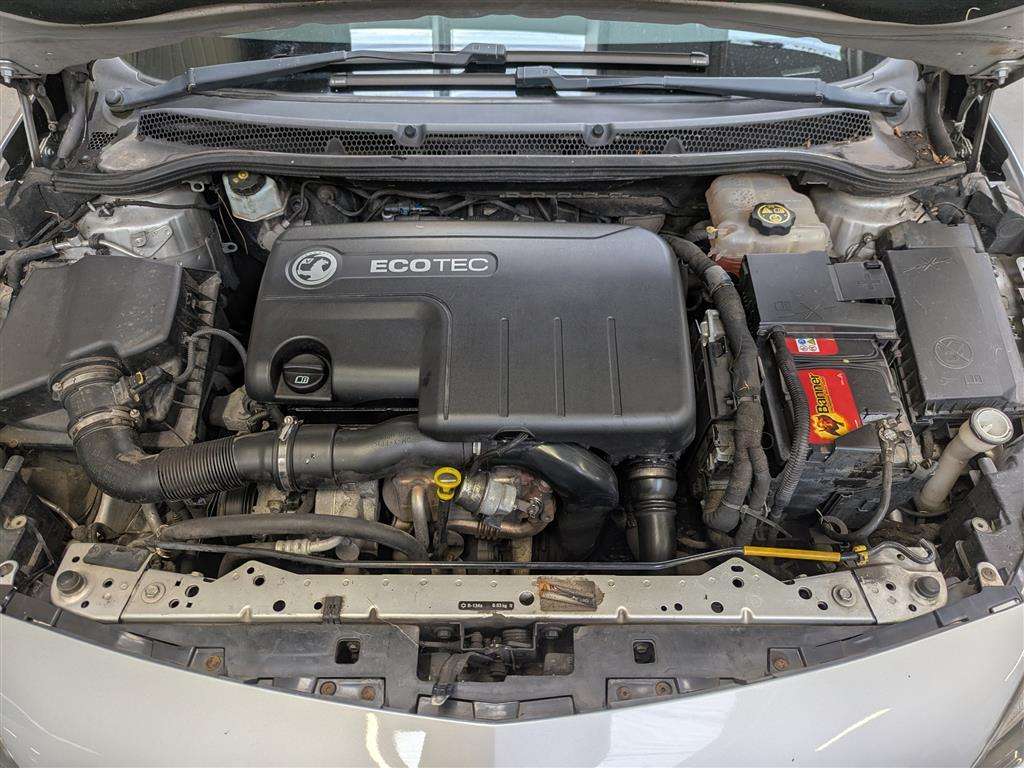 <p>2013 VAUXHALL ASTRA ACTIVE CDTI</p>
