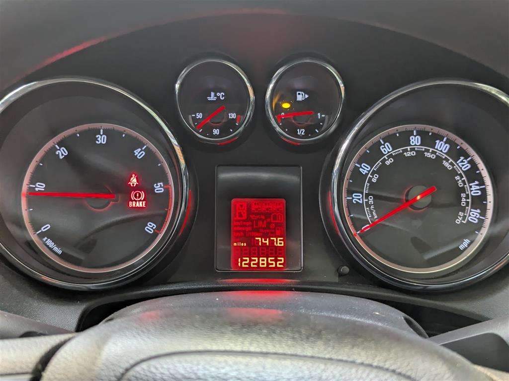 <p>2013 VAUXHALL ASTRA ACTIVE CDTI</p>