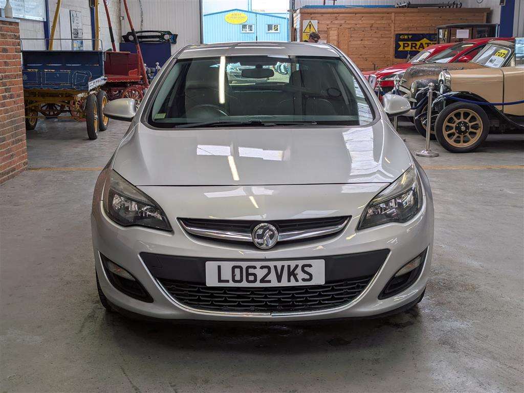 <p>2013 VAUXHALL ASTRA ACTIVE CDTI</p>