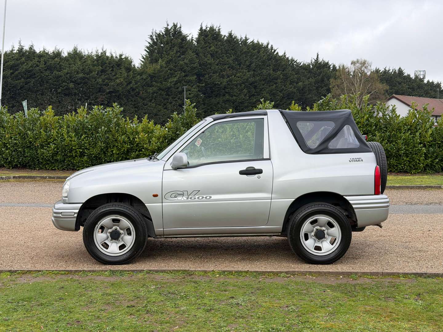 <p>2001 SUZUKI GRAND VITARA GV1600</p>